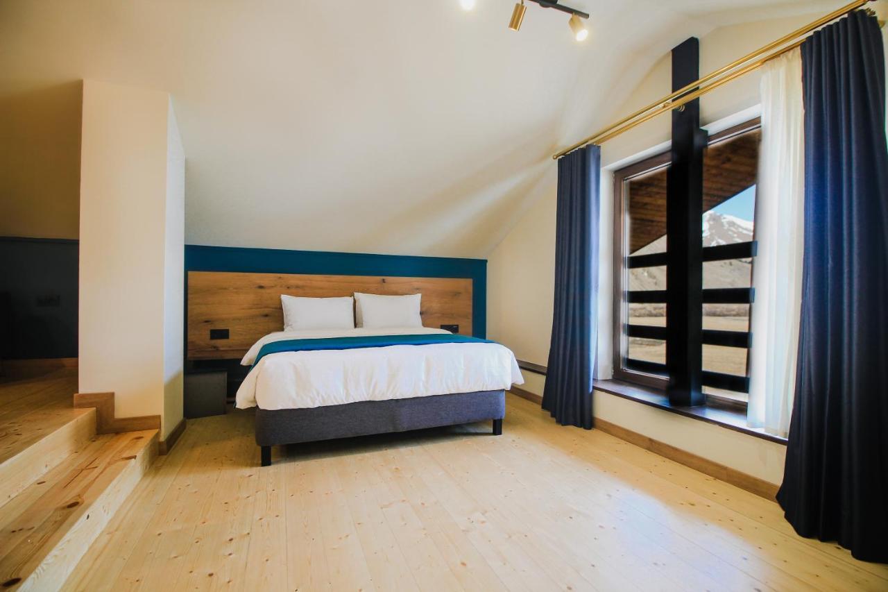 Suatis Resort Kazbegi Buitenkant foto