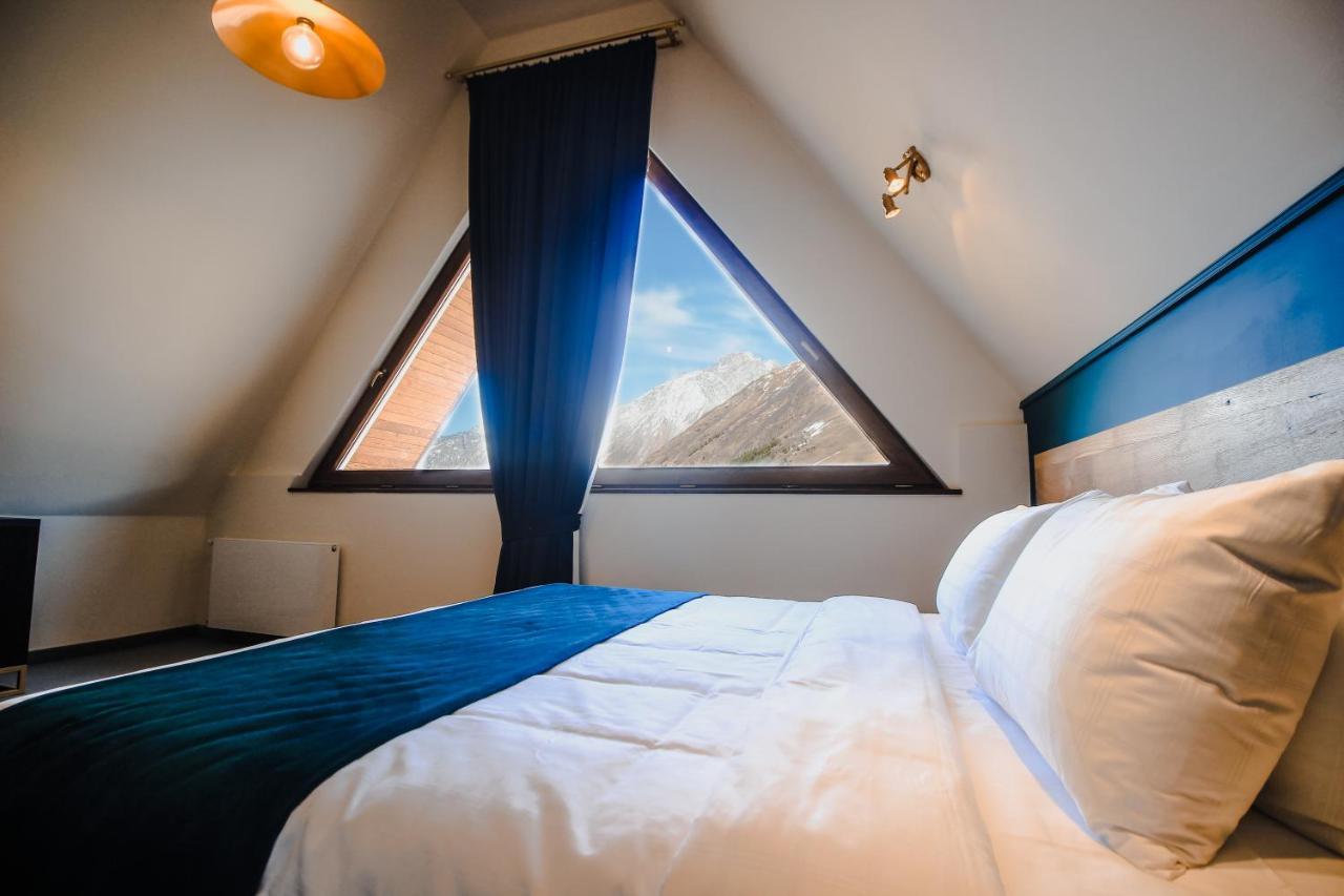 Suatis Resort Kazbegi Buitenkant foto