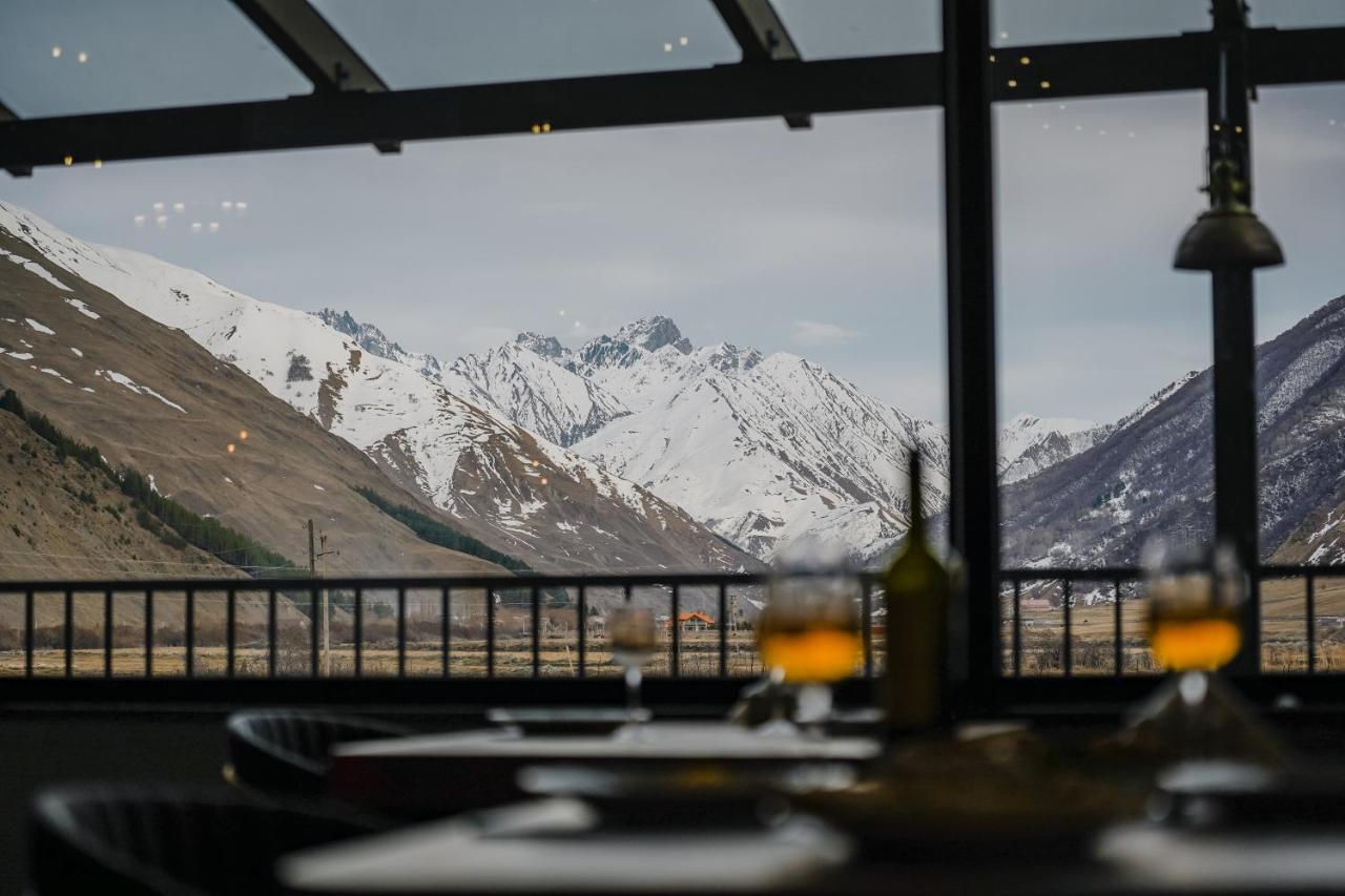Suatis Resort Kazbegi Buitenkant foto